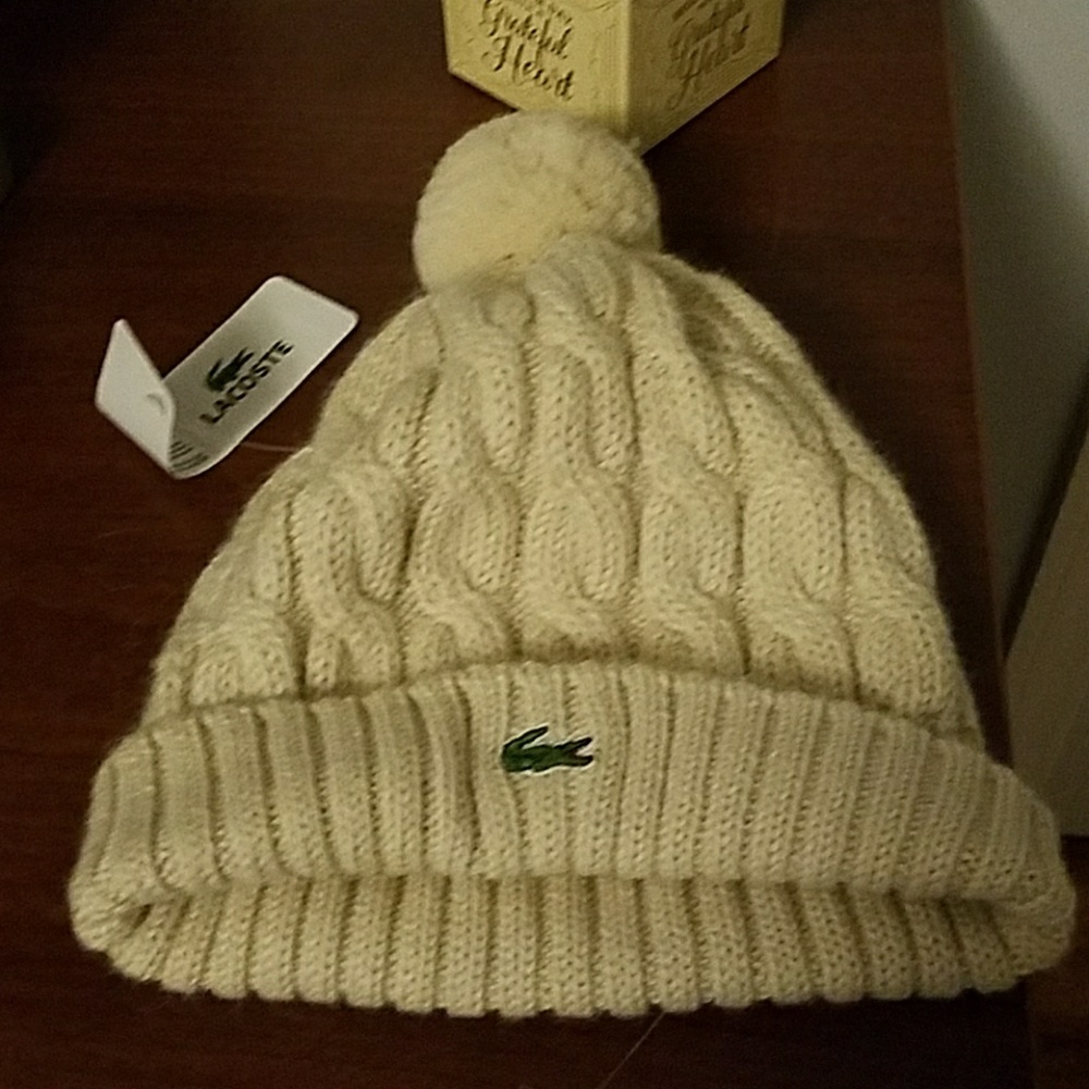 Beige knit Lacoste hat